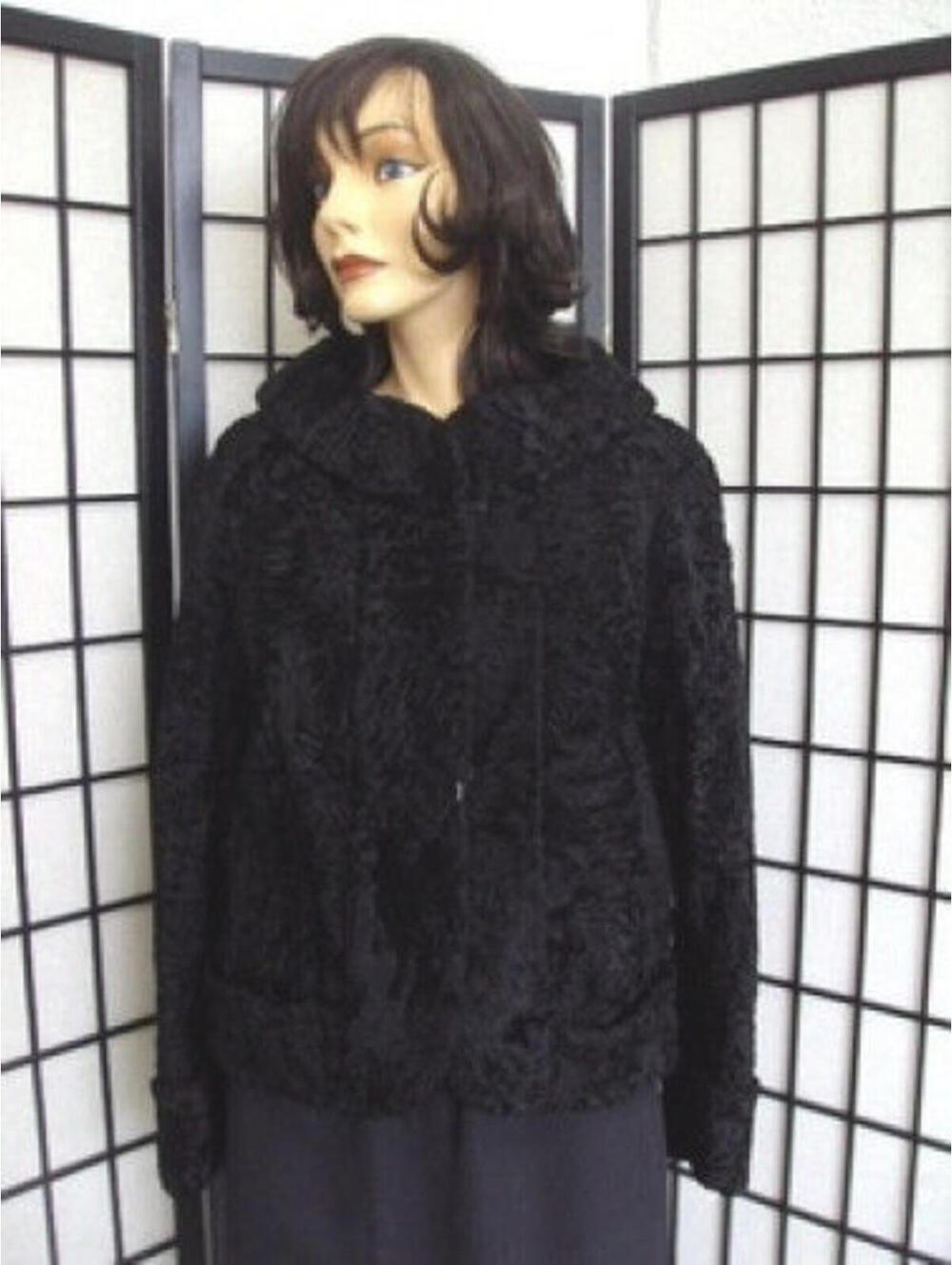 ! EXCELLENT BLACK SWAKARA FUR JACKET FOR WOMEN WOMAN SIZE 2-4 PETITE